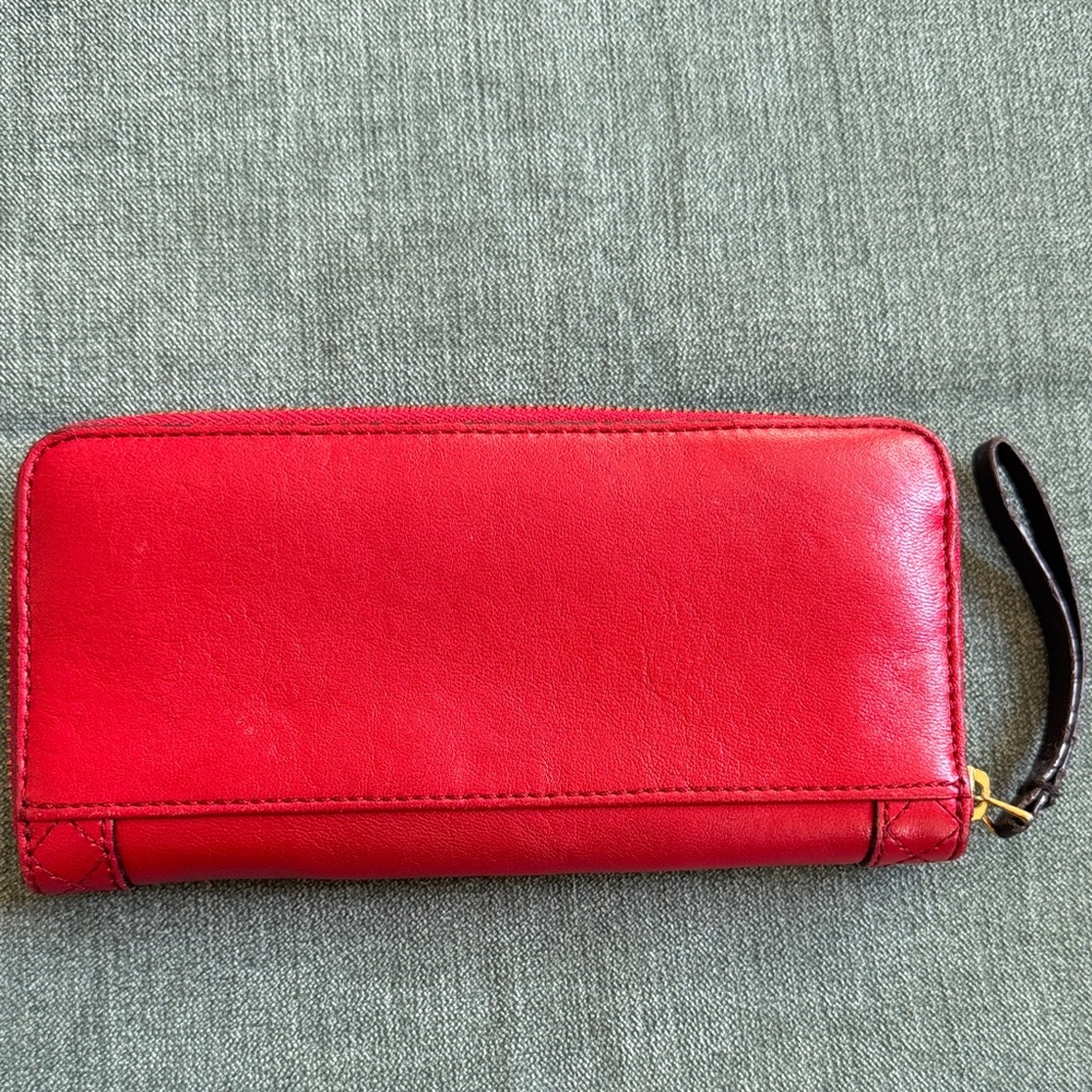 Marc By Marc Jacobs Red Quilted Leather Wallet - Picture 2 of 5